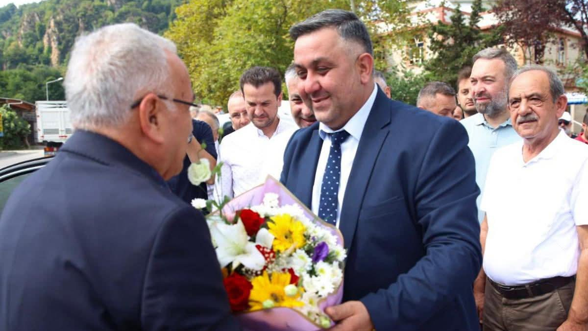 baskan gulerden sanayi esnafina mujde CevybZXE