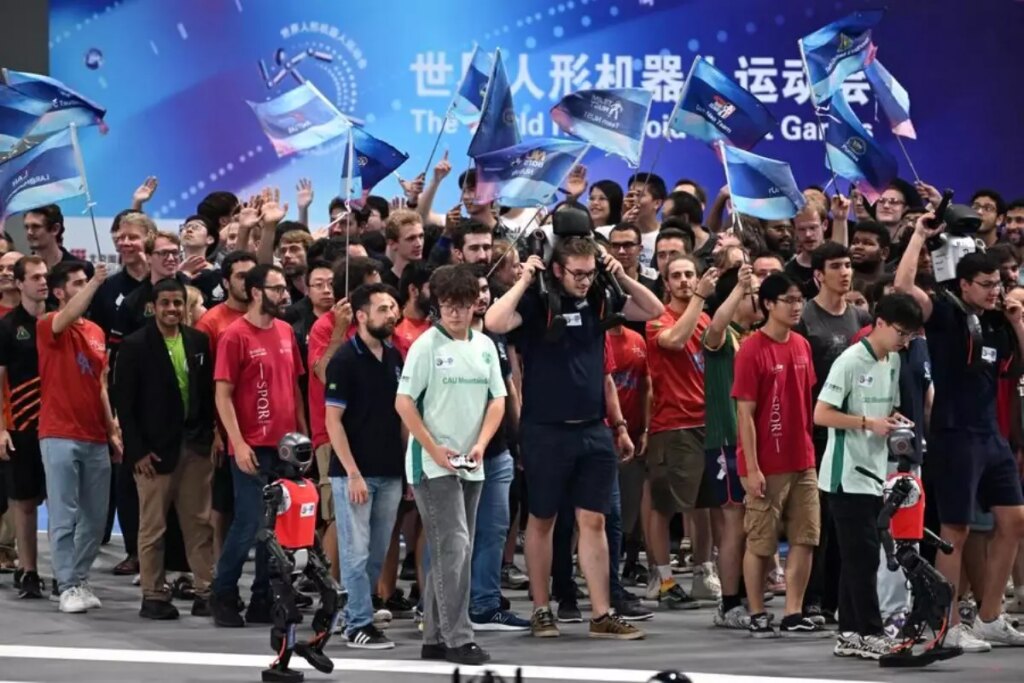 beijingde insansi robot oyunlari basladi UgxOUcgE