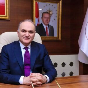 duzce belediye baskani ozlu ozlem cercioglunu tebrik etti QqWCPQBj