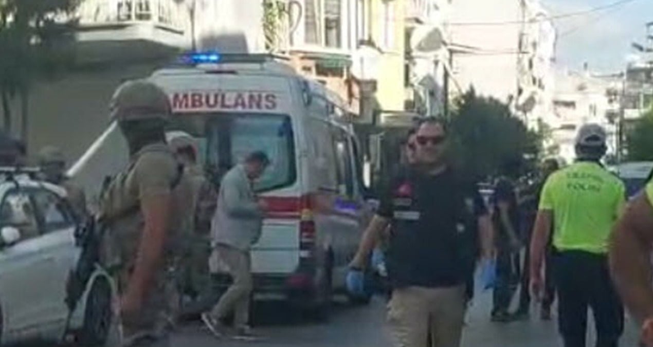 bakan yerlikaya izmirdeki sehitlerin kimligini acikladi vgfP8bx8