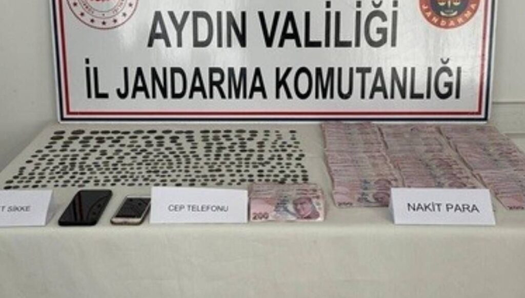 jandarmadan tarihi eser operasyonu aydinda durdurulan aracta ele gecirildi I3uJPrpE