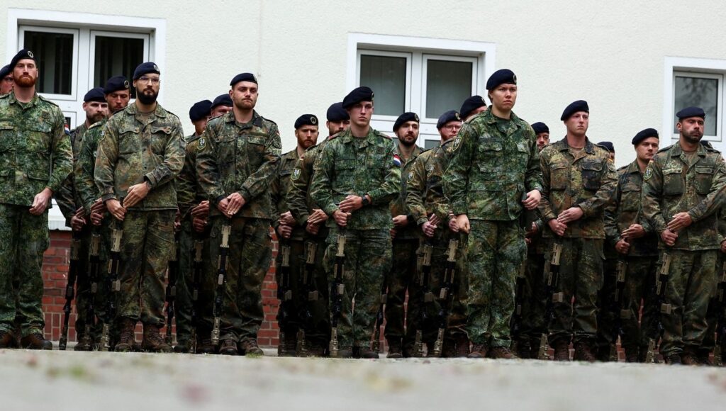 almanyada zorunlu askerlik tartismasi 2yngyLzg.jpg