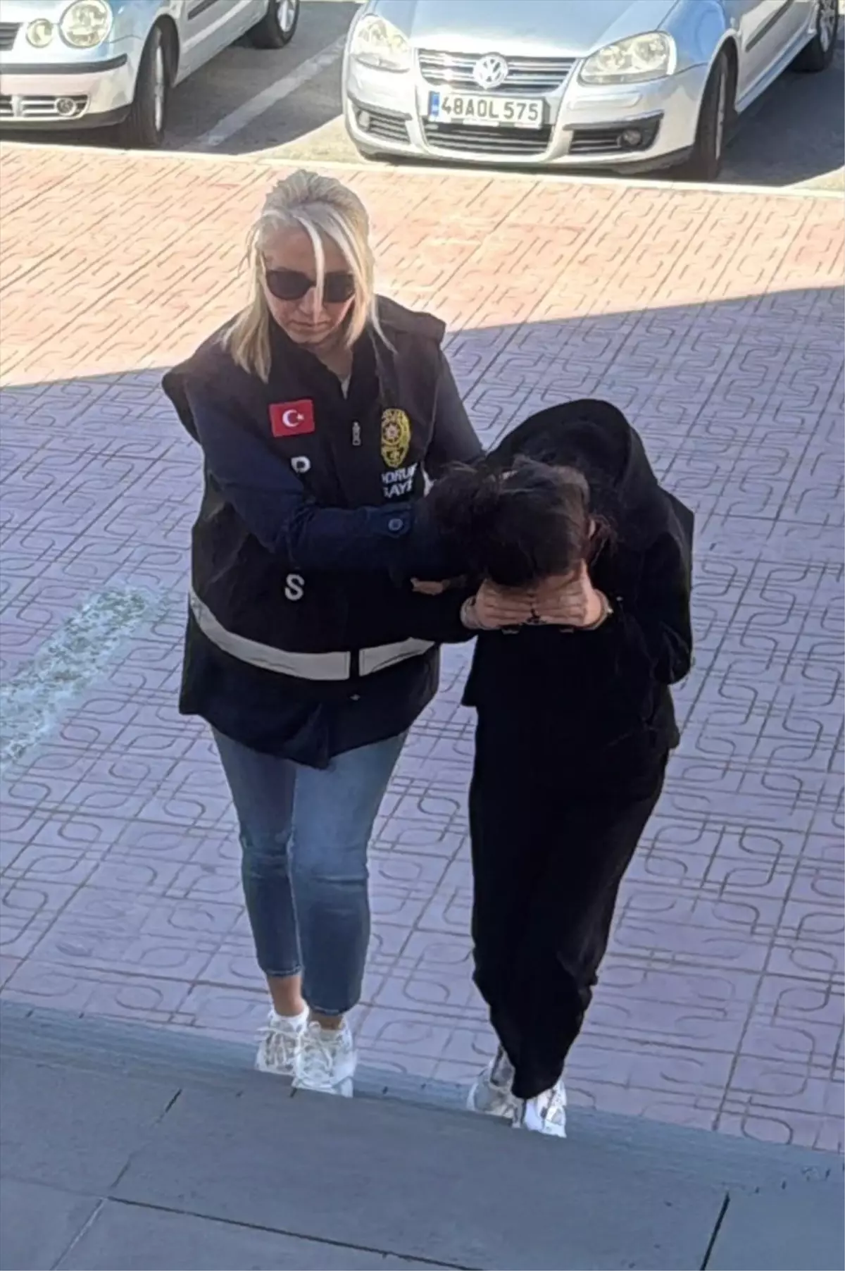 bodrumda bir bebek otel lojmaninda olu bulundu anne tutuklandi U5jd36YL.jpg