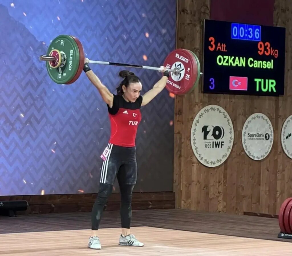 cansel ozkan dunya halter sampiyonasinda bronz madalya kazandi mhDyM4M3