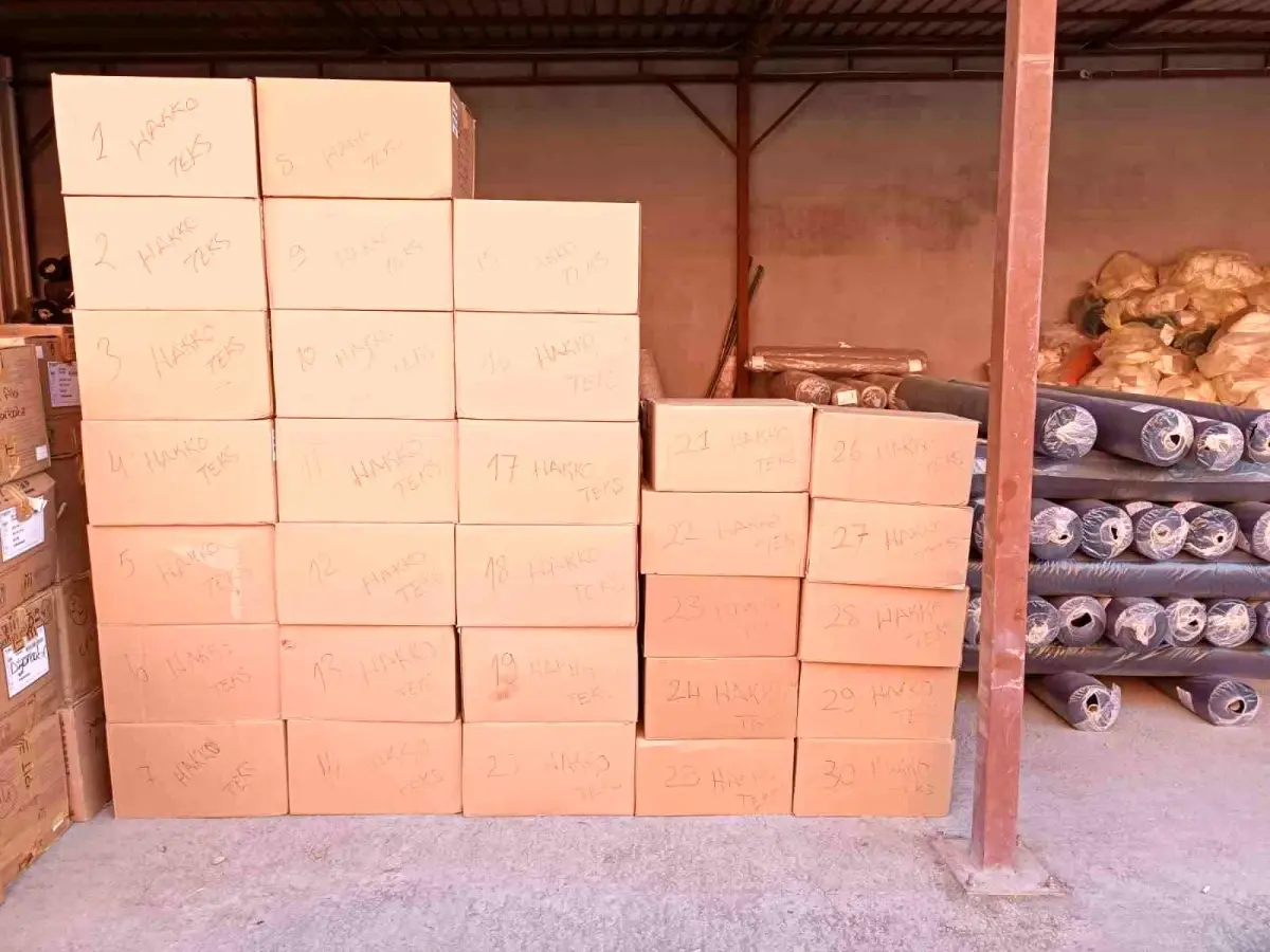 diyarbakirda hayirseverlerden ogrencilere 300 cift ayakkabi bkhXHS9g.jpg