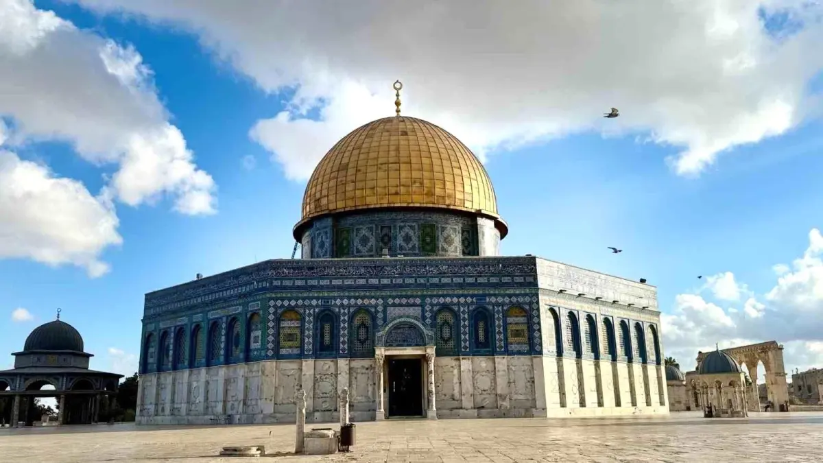 mescid i aksada muslumanlar icin zorlayici kontroller AusXzyaB.jpg