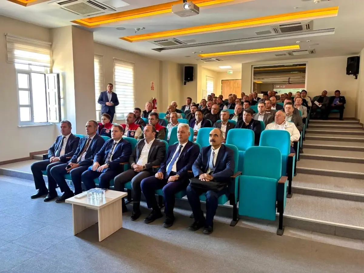 tarim sayimi icin bilgilendirme toplantisi duzenlendi ByLFmzgp.jpg