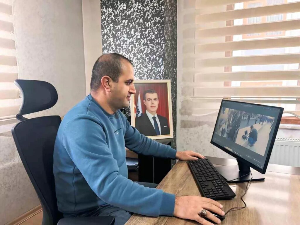 van depreminde gazetecilik vizyonu mehmet salih akkusun anilari PfucyGe9.jpg