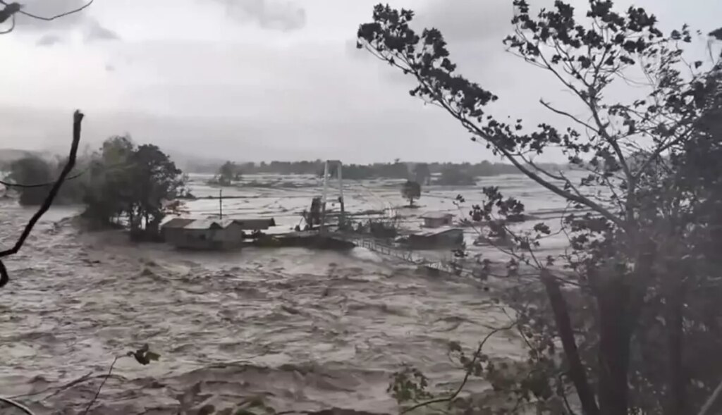 filipinlerde kalmaegi tayfunu olu sayisi 114e yukseldi uEOKORAY.jpg