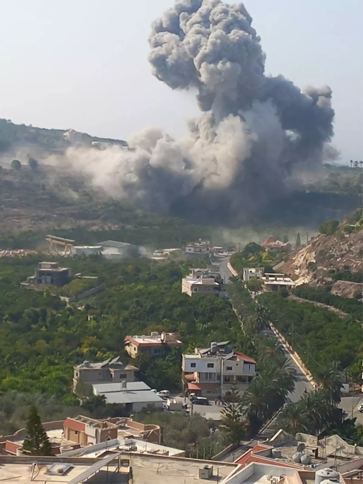 israilin sur kentine hava saldirisi v8Ytdheh.jpg