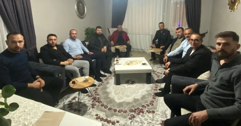 mhpden pazaryerinde hayirli gunler komsum ziyareti ErRSAxDz.webp