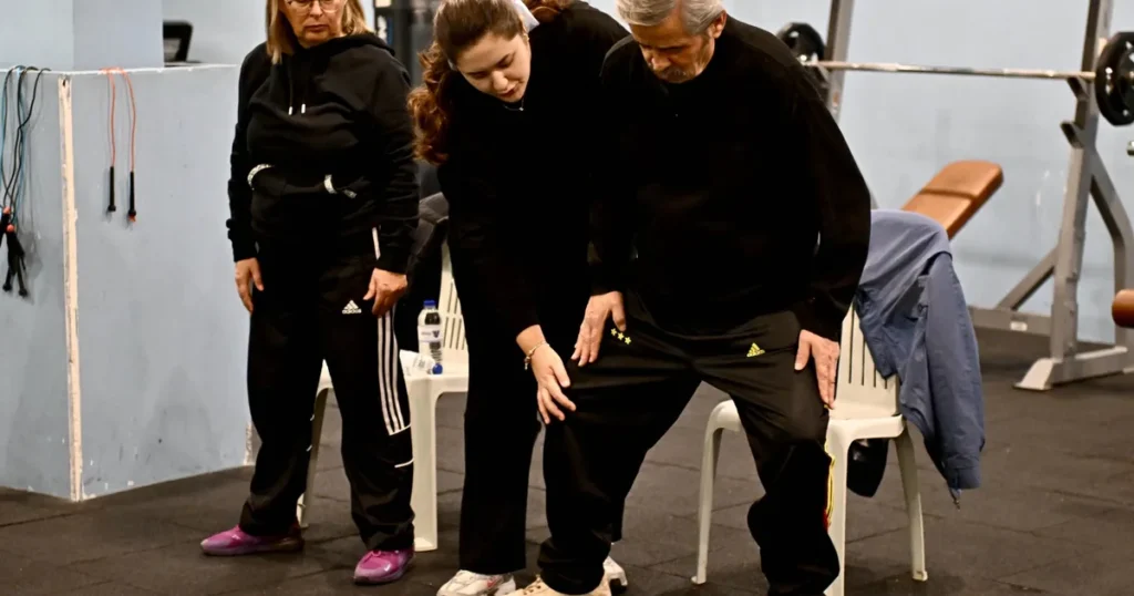 Antalya Muratpaşa’dan Parkinson hastalarına destek