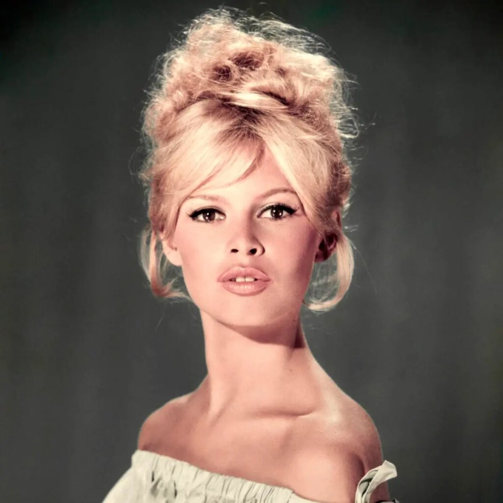 Brigitte Bardot: İkonun Yükselişi ve Düşüşü