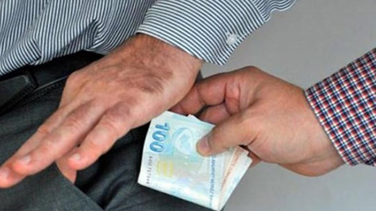 saglikta-rusvet-operasyonu-18-gozalti-P5iAW2Jd