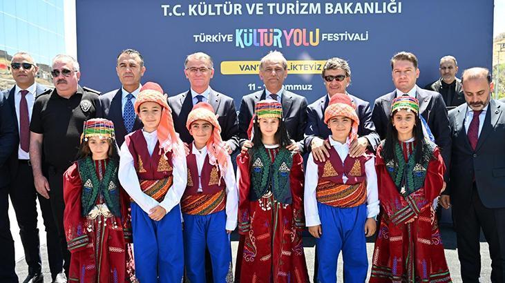 Vanda 9 gun surecek kultur sanat ve lezzet soleni basladi qm3sHZDM